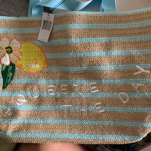 NWT Vera Bradley straw tote lemon grove squeeze the day